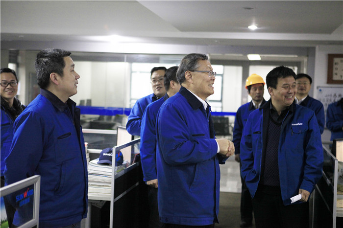 攜手奮進(jìn)，羊年共贏，山河智能開(kāi)門大吉