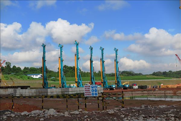 山河智能旋挖鉆機(jī)中標(biāo)新加坡地鐵建設(shè)項(xiàng)目