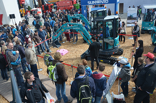 山河智能高端市場展風采