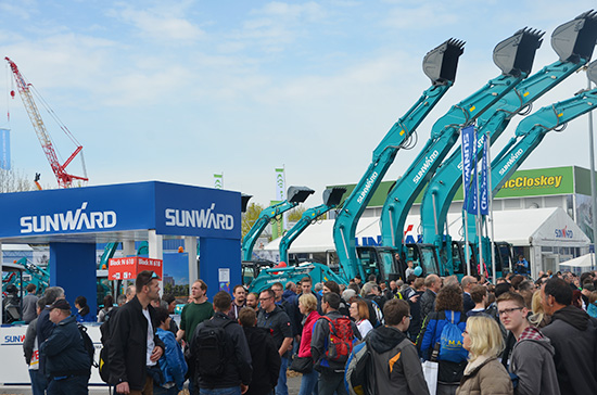 山河智能高端市場展風采