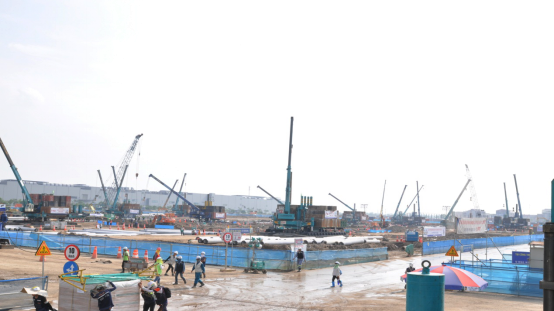 超300臺山河智能ZYJ系列壓樁機(jī)服務(wù)越南市場