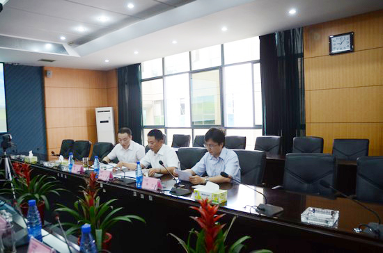 中國出口信用保險(xiǎn)公司領(lǐng)導(dǎo)一行考察山河智能　