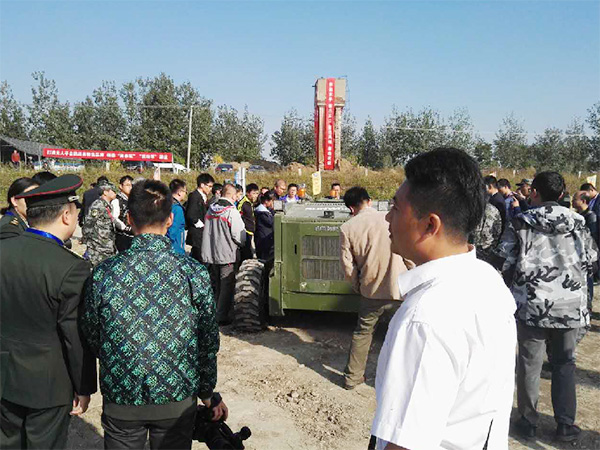 “跨越險(xiǎn)阻2016”——山河智能奪魁