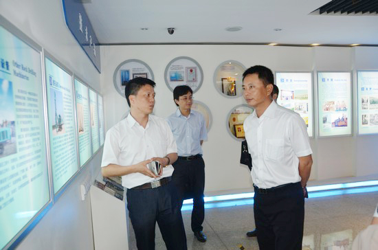 中國出口信用保險(xiǎn)公司領(lǐng)導(dǎo)一行考察山河智能　