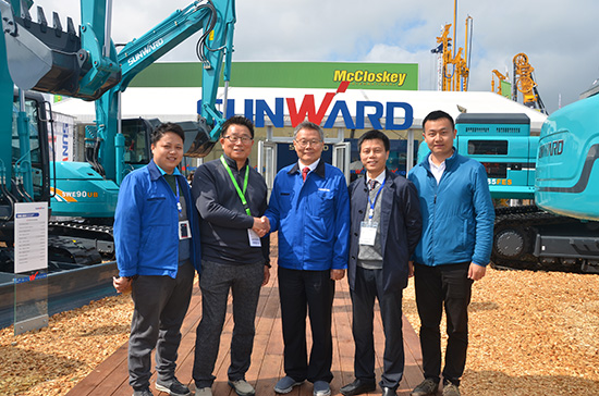 山河智能高端市場展風采