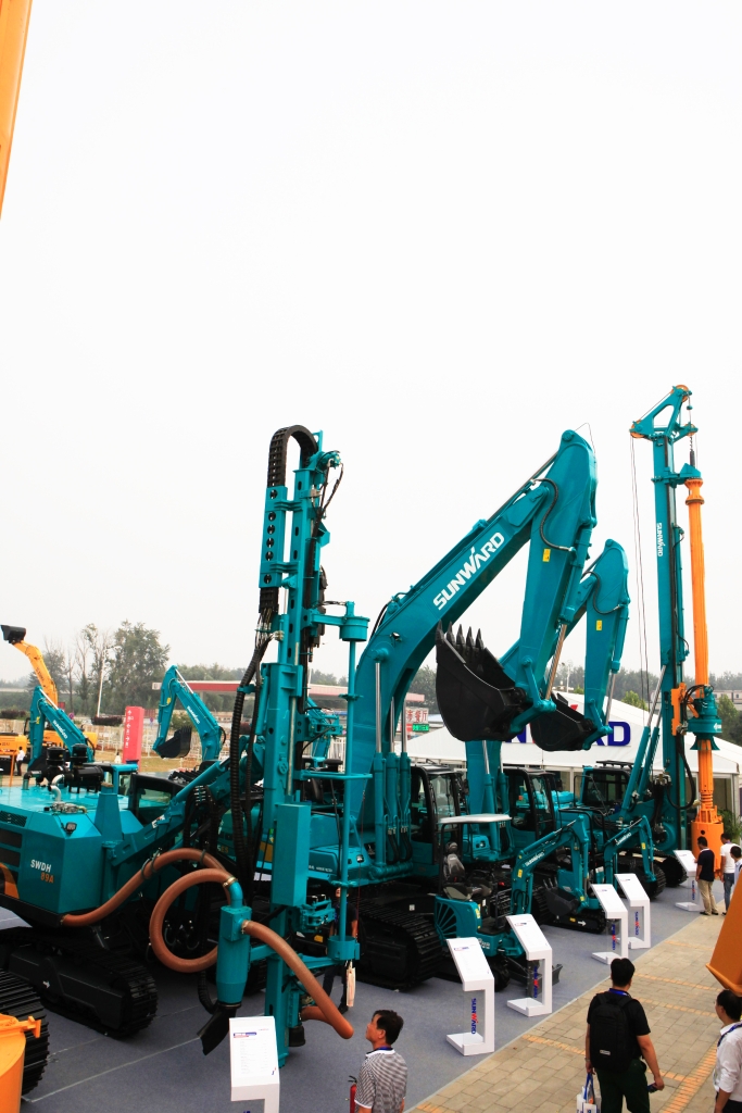 新品、精品、星品齊聚 山河智能閃耀BICES 2015