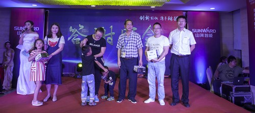 山河智能酷帥曾大蝦，一大波美圖帶你親臨北京BICES展