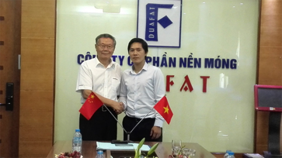 山河智能VS越南奮發(fā)：球賽精彩紛呈，合作天長地久