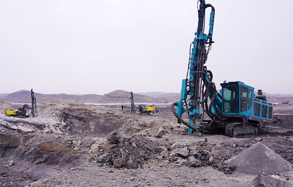 再戰(zhàn)國際領(lǐng)先品牌，山河智能露天液壓鉆車一舉成名