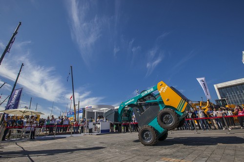 山河智能酷帥曾大蝦，一大波美圖帶你親臨北京BICES展