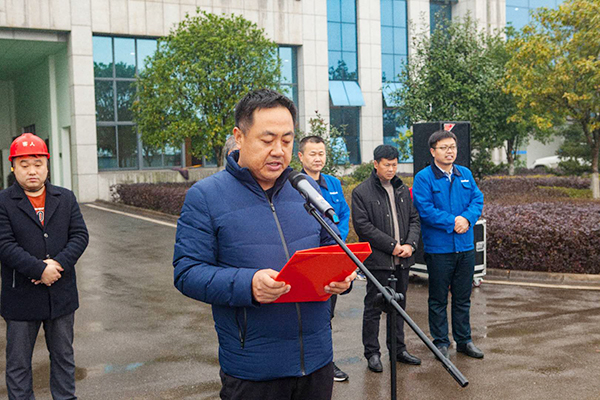 新年開(kāi)門紅！山河智能5000萬(wàn)裝備批量發(fā)車