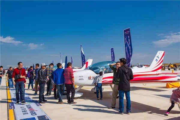 喂，看世界飛行者大會(huì)了嗎？山河飛機(jī)豪華陣容別錯(cuò)過(guò)