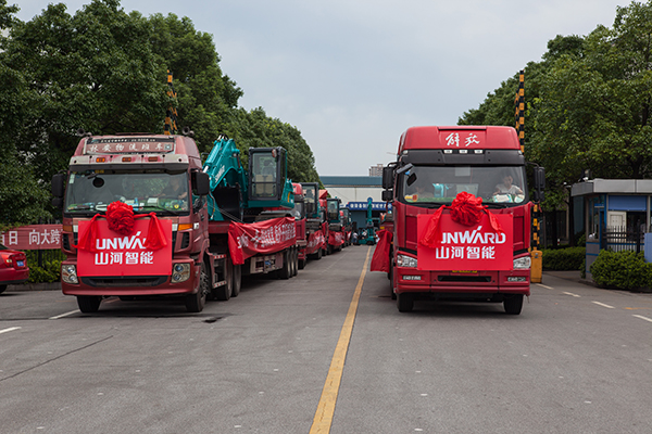 掘金一帶一路，山河智能中大挖大批量出口泰國