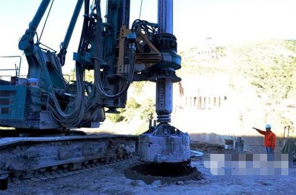 央視聚焦：山河智能旋挖鉆機助力世界“第一高墩”