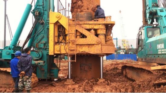 喜訊！山河智能SWRC170自行式全回轉(zhuǎn)全套管鉆機獲湖南省首臺(套)重大技術(shù)裝備產(chǎn)品獎勵！