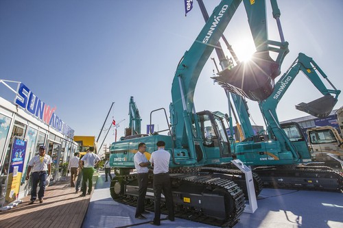 山河智能酷帥曾大蝦，一大波美圖帶你親臨北京BICES展