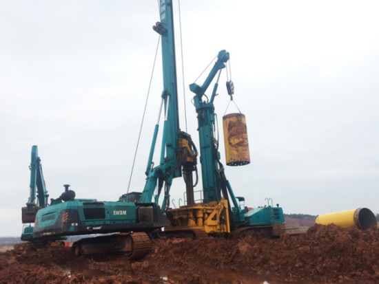 喜訊！山河智能SWRC170自行式全回轉(zhuǎn)全套管鉆機獲湖南省首臺(套)重大技術(shù)裝備產(chǎn)品獎勵！