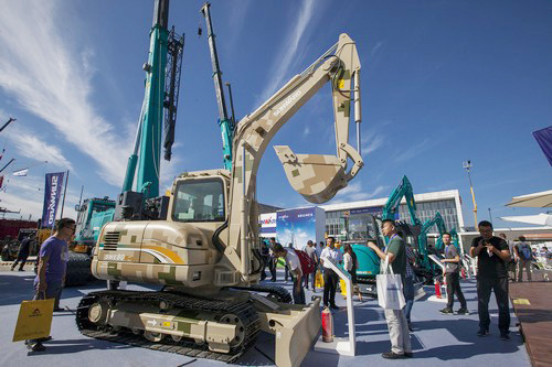 山河智能酷帥曾大蝦，一大波美圖帶你親臨北京BICES展