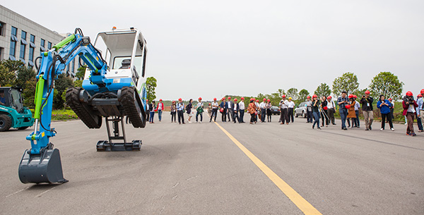 東盟十國(guó)主流媒體齊聚山河智能，共話21世紀(jì)海上絲綢之路