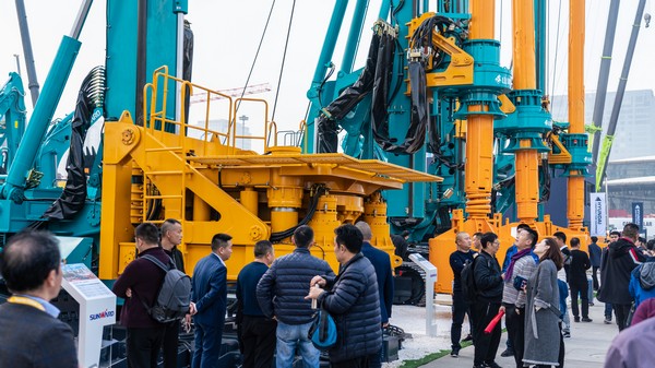 首日簽單2.6億元，山河智能創(chuàng)新產(chǎn)品引爆上海寶馬展