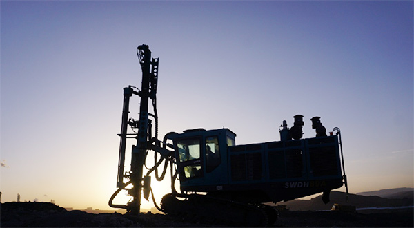 再戰(zhàn)國際領(lǐng)先品牌，山河智能露天液壓鉆車一舉成名