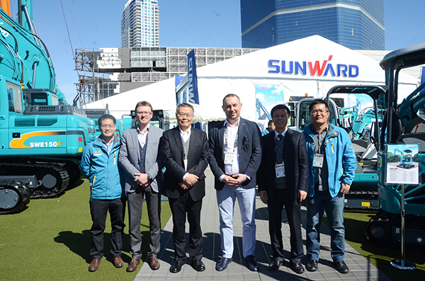 山河智能拉展“亮劍” 搶攻歐美高端市場(chǎng)