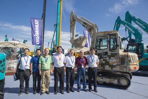 山河智能酷帥曾大蝦，一大波美圖帶你親臨北京BICES展