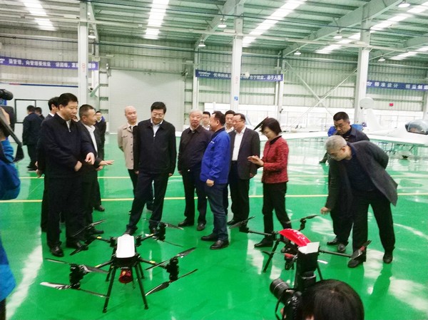 省委書記杜家毫勉勵山河智能：做大做強(qiáng)航空航天產(chǎn)業(yè)