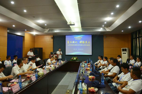 500多名挖掘機(jī)用戶實(shí)地考察，為山河智能點(diǎn)贊！