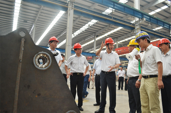 淮北市委書記黃曉武一行調(diào)研山河礦裝