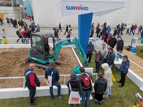 向世界展示中國(guó)“智造”魅力，山河智能攜創(chuàng)新陣容閃耀德國(guó)寶馬展