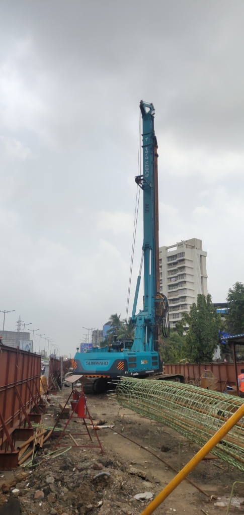 山河綠閃耀印度工程機(jī)械展