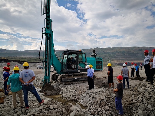 3分鐘11米！我司首臺切削螺旋鉆機交付客戶