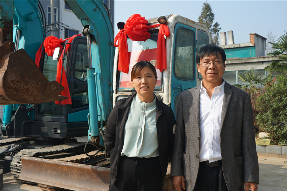 服役15年，超過20000小時！元老級挖機接“回家”！