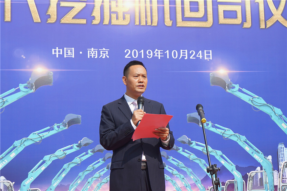 服役15年，超過20000小時！元老級挖機接“回家”！