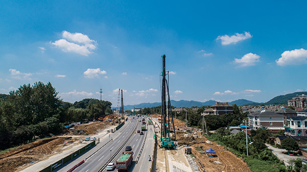 高效又環(huán)保，說的就是SWSD雙動力頭強力多功能鉆機