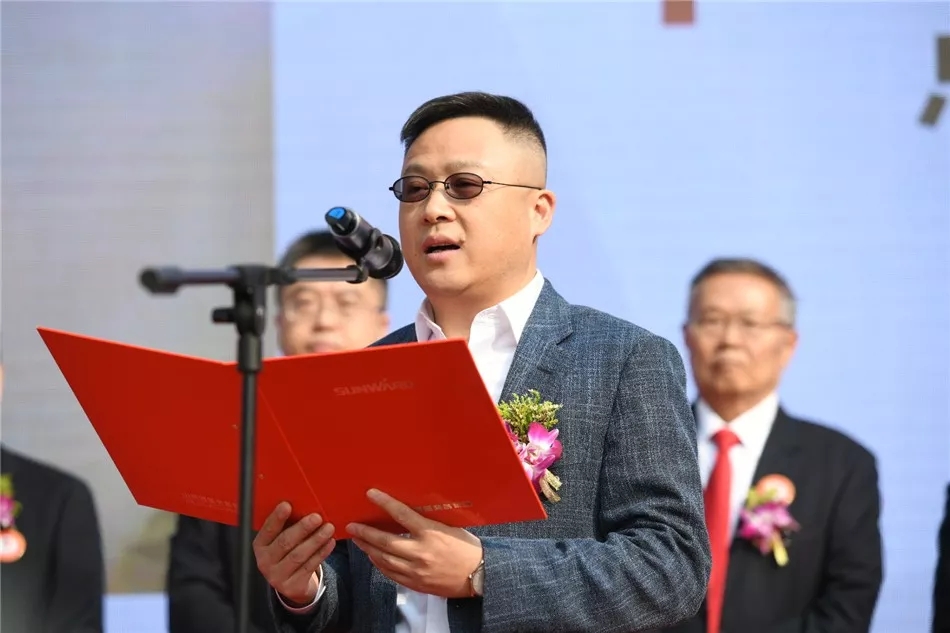 我國首批洞內(nèi)互換式雙模盾構(gòu)機(jī)下線