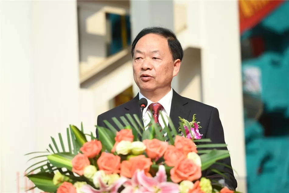 我國首批洞內(nèi)互換式雙模盾構(gòu)機(jī)下線