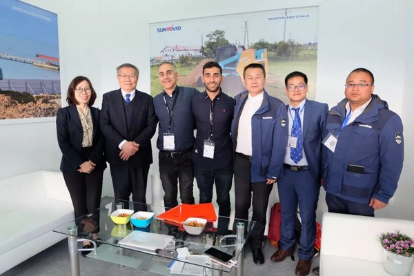 向世界展示中國(guó)“智造”魅力，山河智能攜創(chuàng)新陣容閃耀德國(guó)寶馬展