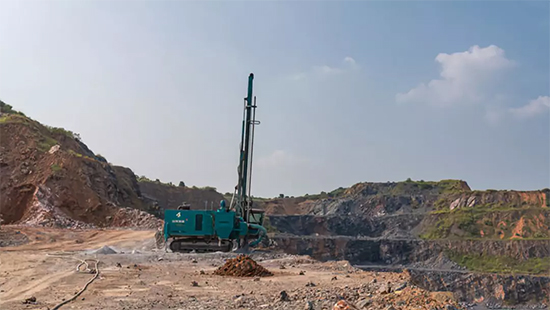 一臺(tái)頂三臺(tái) 山河智能潛孔鉆機(jī)真好用