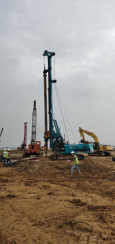 山河綠閃耀印度工程機(jī)械展