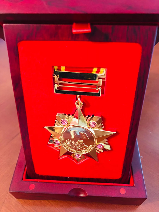 點贊！董事長何清華教授獲評“優(yōu)秀中國特色社會主義事業(yè)建設(shè)者”