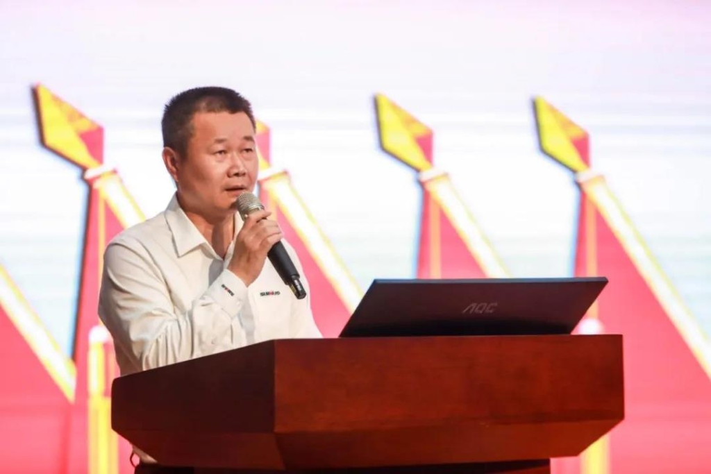 凝心聚力 迎接挑戰(zhàn) 共贏山河 ——山河智能五屆三次“雙代會”勝利召開