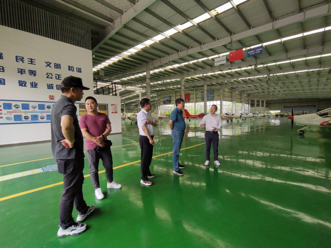 呼倫貝爾城投集團董事長柴冠輝率團考察山河科技