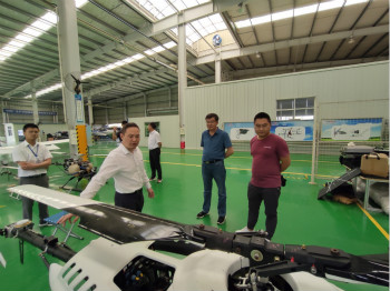 呼倫貝爾城投集團董事長柴冠輝率團考察山河科技