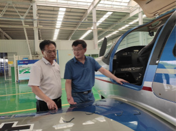 呼倫貝爾城投集團董事長柴冠輝率團考察山河科技