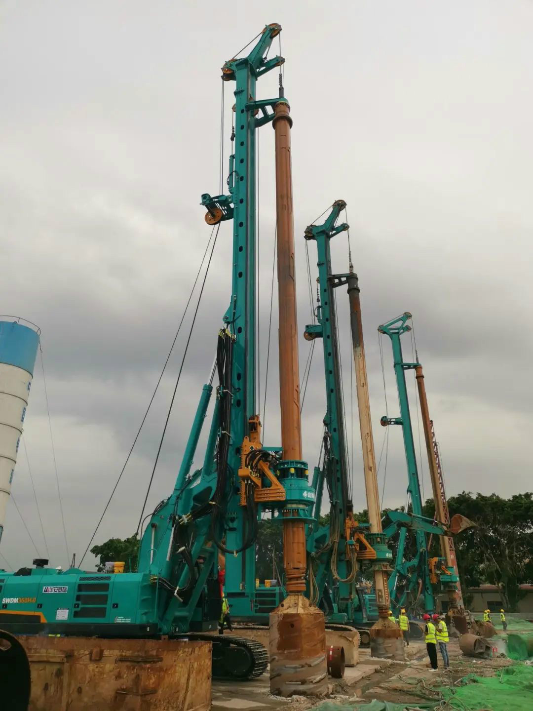 強(qiáng)強(qiáng)聯(lián)合， 山河智能“一體兩翼”戰(zhàn)略取得重大突破