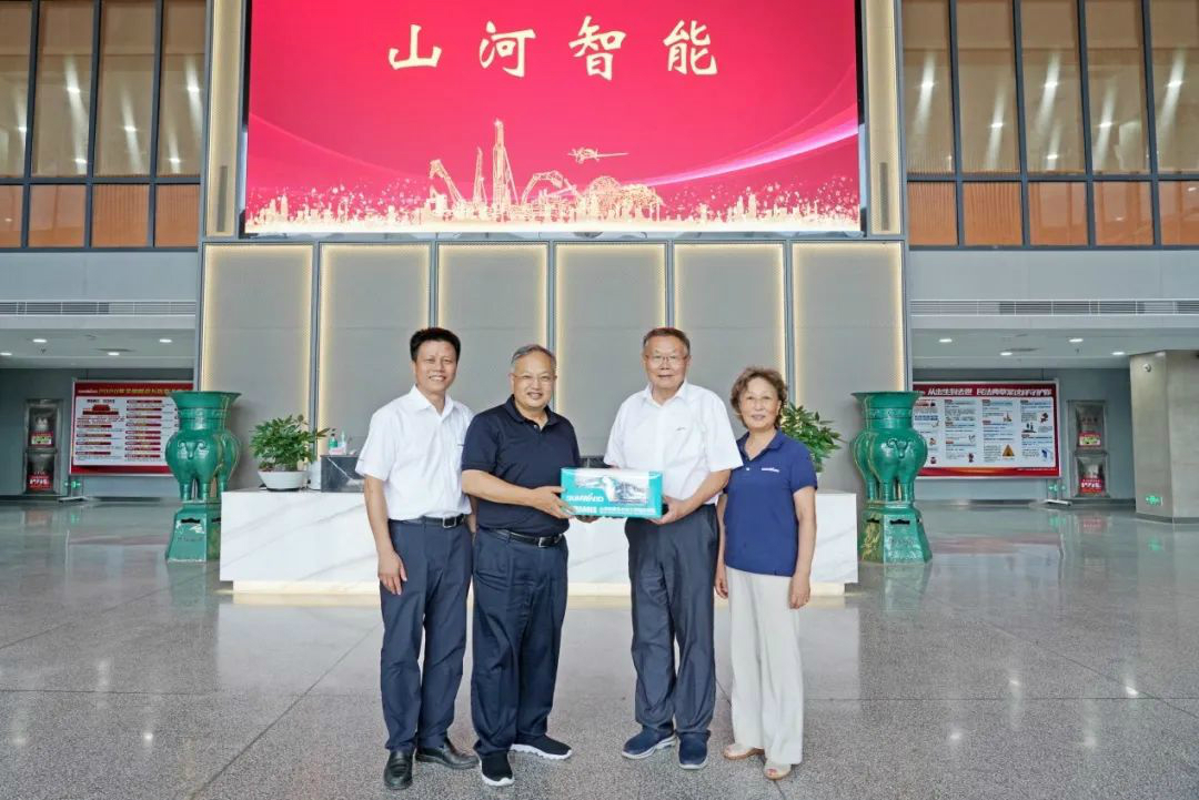 省人大常委會黨組副書記、副主任王柯敏調(diào)研山河智能