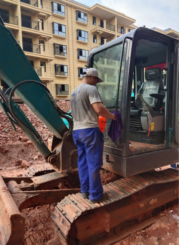 感恩相伴 關(guān)愛相隨 ——江西山河服務(wù)萬里行