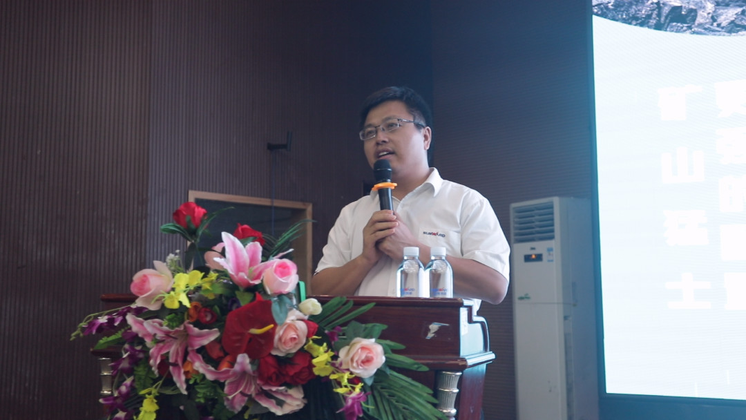 向挖掘機(jī)萬(wàn)臺(tái)俱樂(lè)部邁進(jìn)——山河智能2020年度挖掘機(jī)營(yíng)銷訓(xùn)練營(yíng)開(kāi)營(yíng)